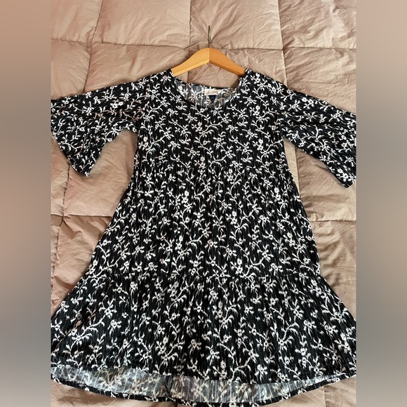 Short summer baby doll dress. - Picture 2 of 2